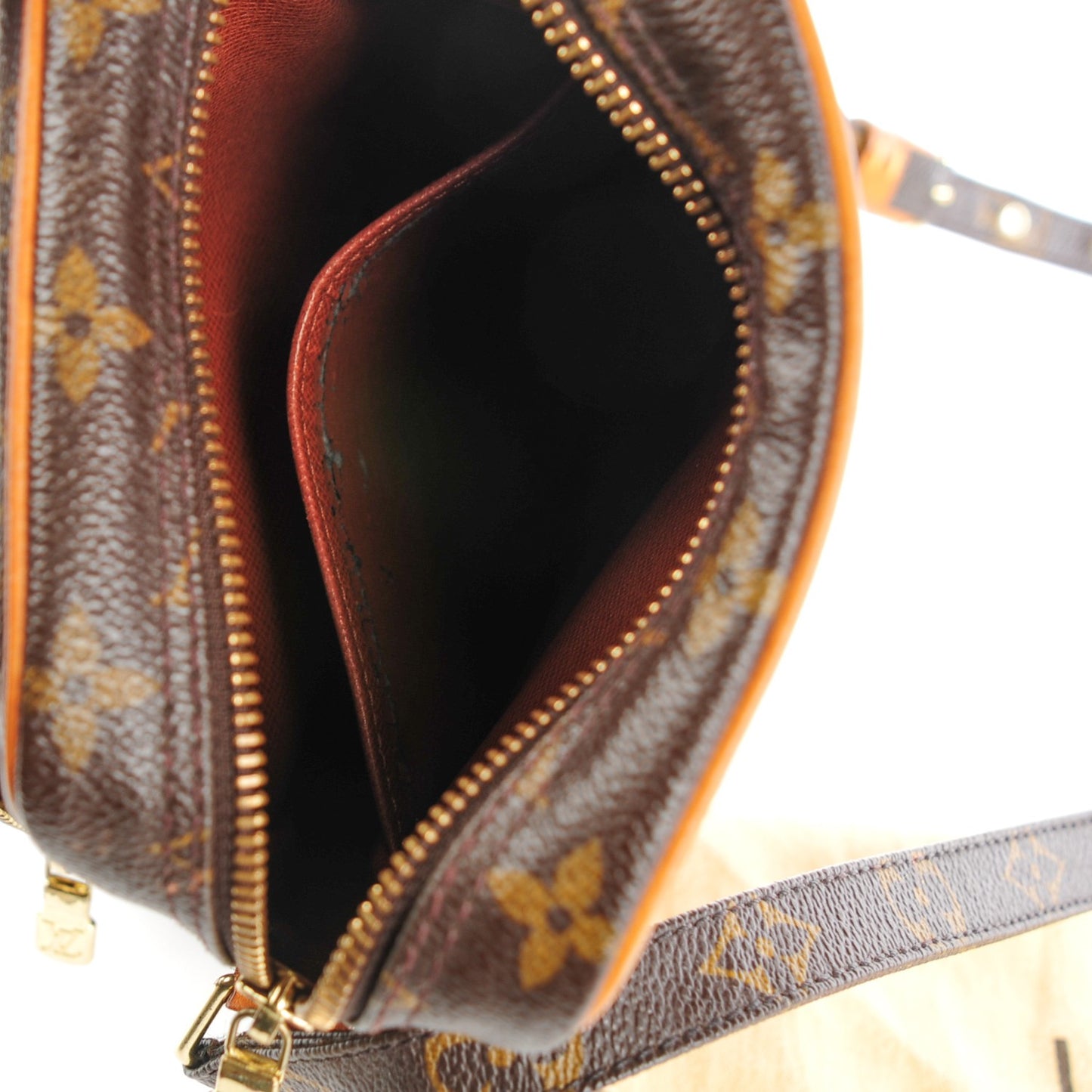 Monogram Amazone