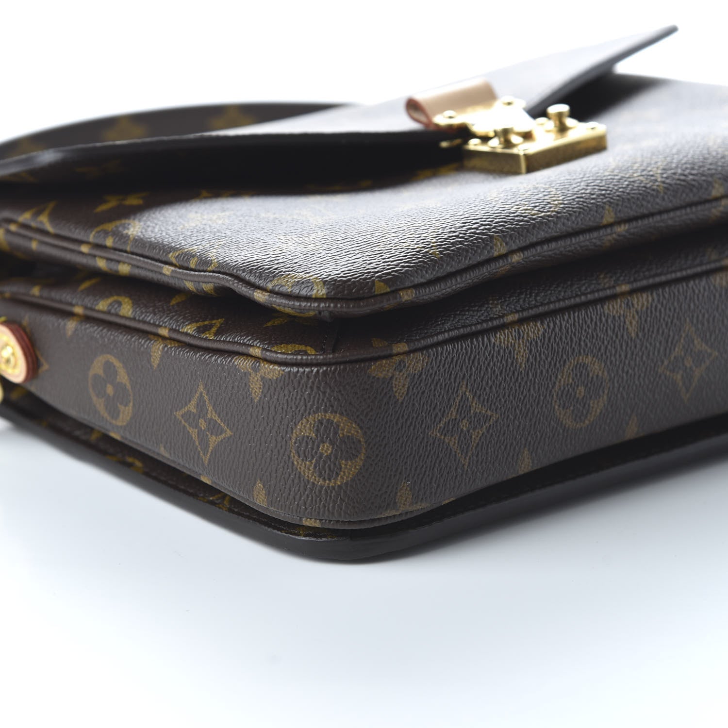 Louis Vuitton Monogram Pochette Metis 6 of 10