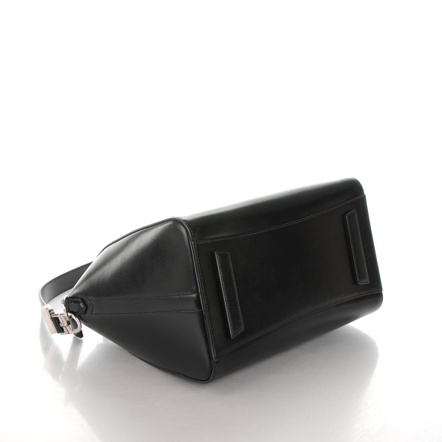 Givenchy Shiny Lord Calfskin Medium Antigona Black 4 of 7