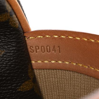 Louis Vuitton Monogram Reporter PM 7 of 10