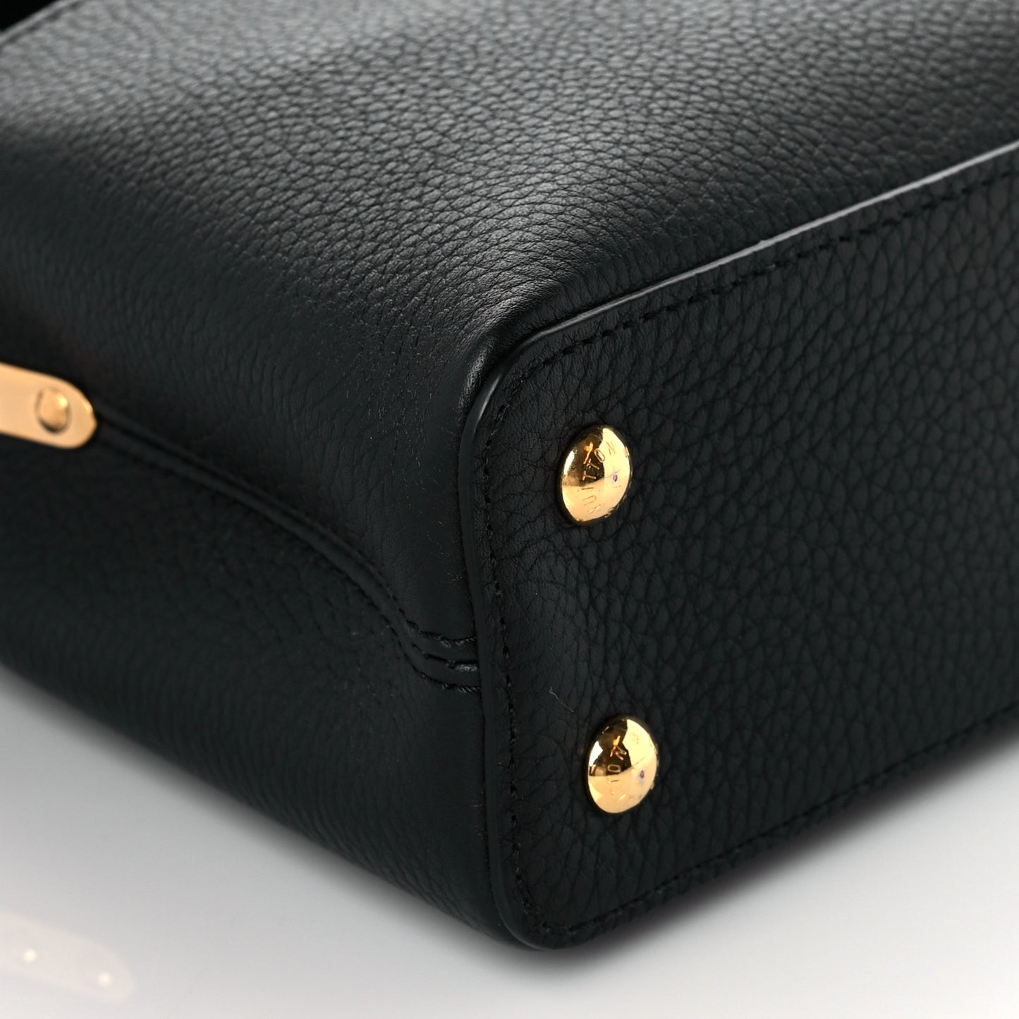 Taurillon Python Mini Capucines Black