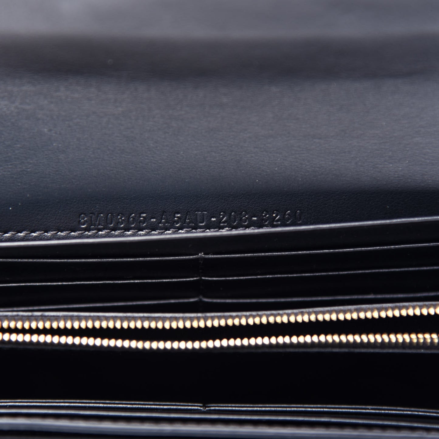 Vitello Vernice Mou F is Fendi Continental Envelope Wallet On Chain Black