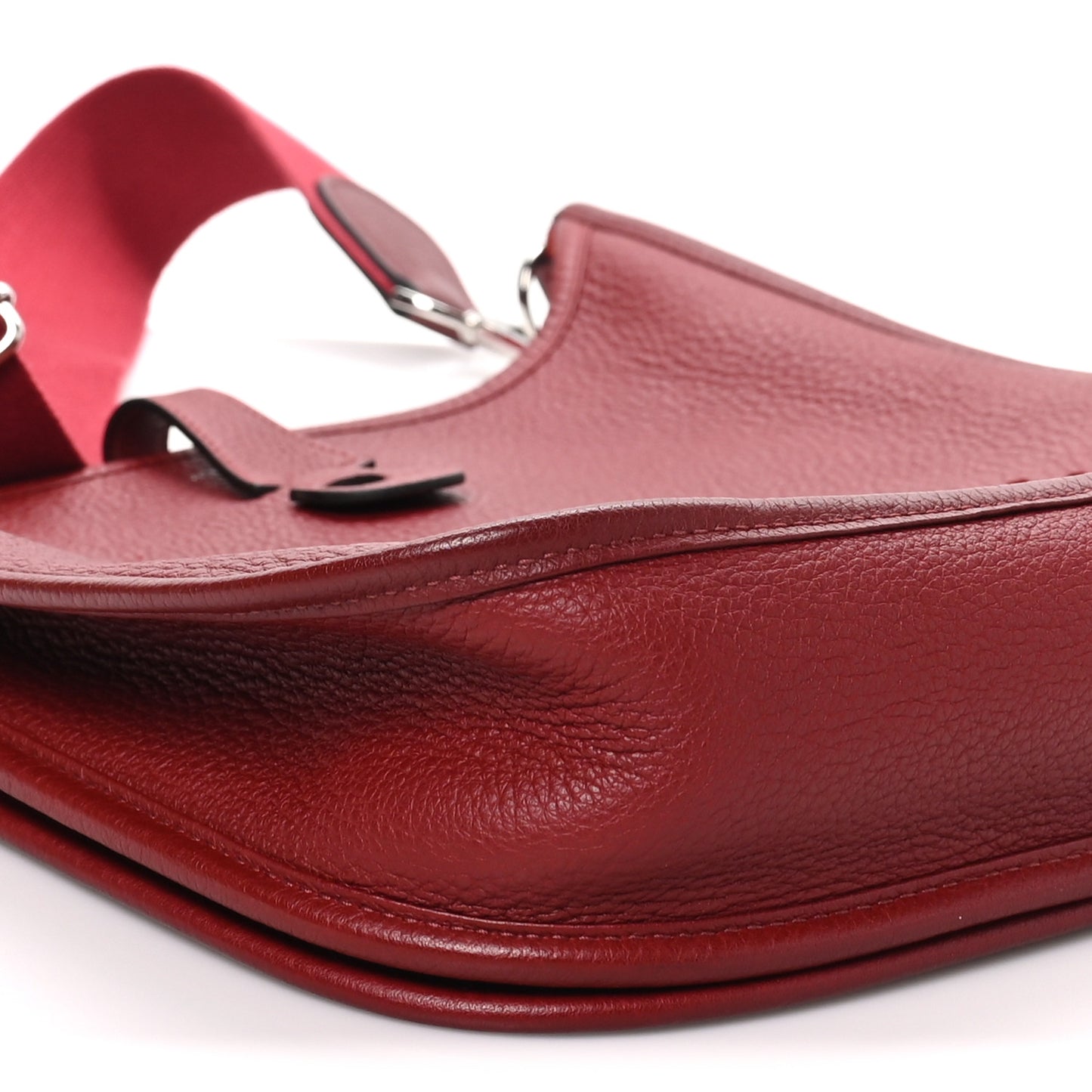 Taurillon Clemence Evelyne III PM Rubis