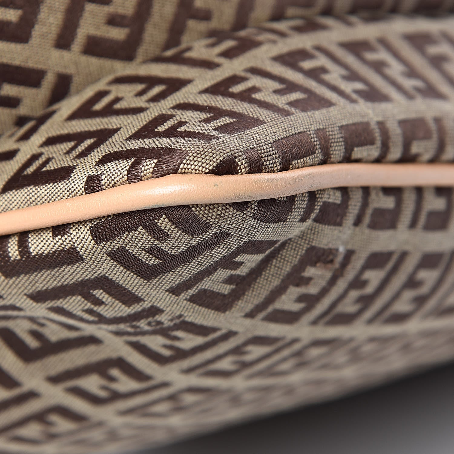 Fendi Zucchino Baguette Beige 18 of 19