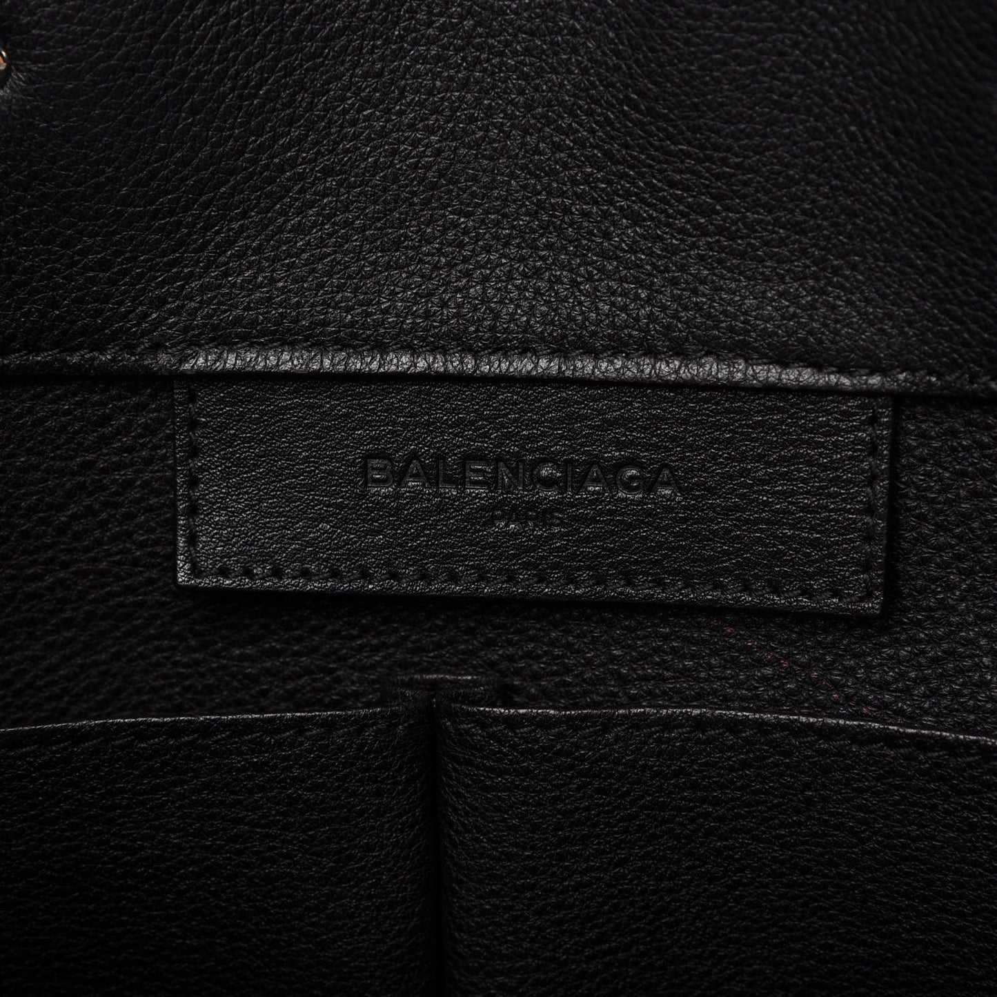 Grained Calfskin Silver Metallic Edge Hardware Papier A4 Tote Black