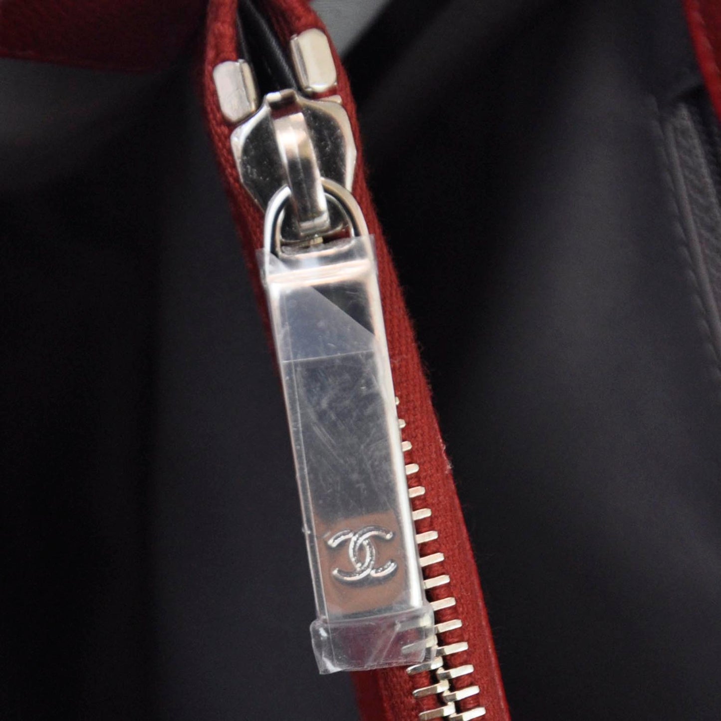 Caviar Grand Shopping Tote GST Red