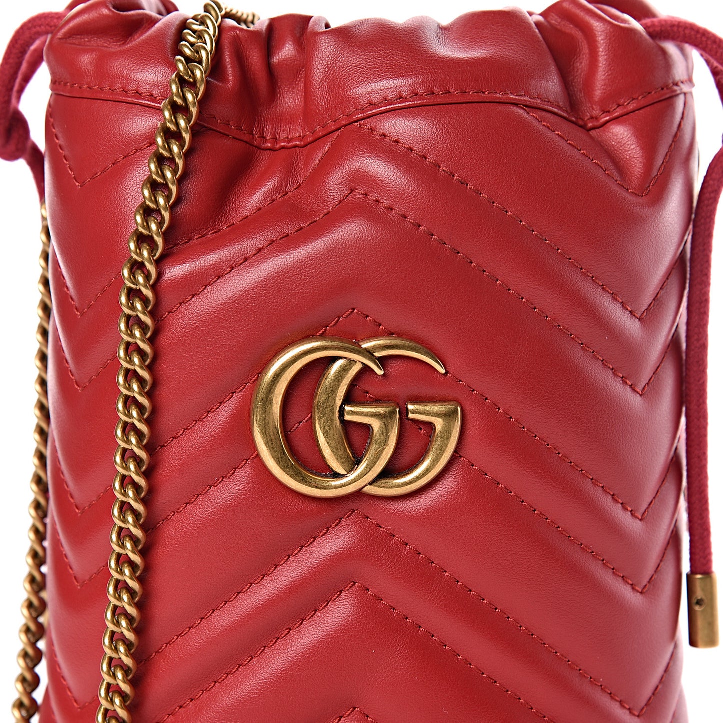Calfskin Matelasse Mini GG Marmont 2.0 Bucket Bag Hibiscus Red