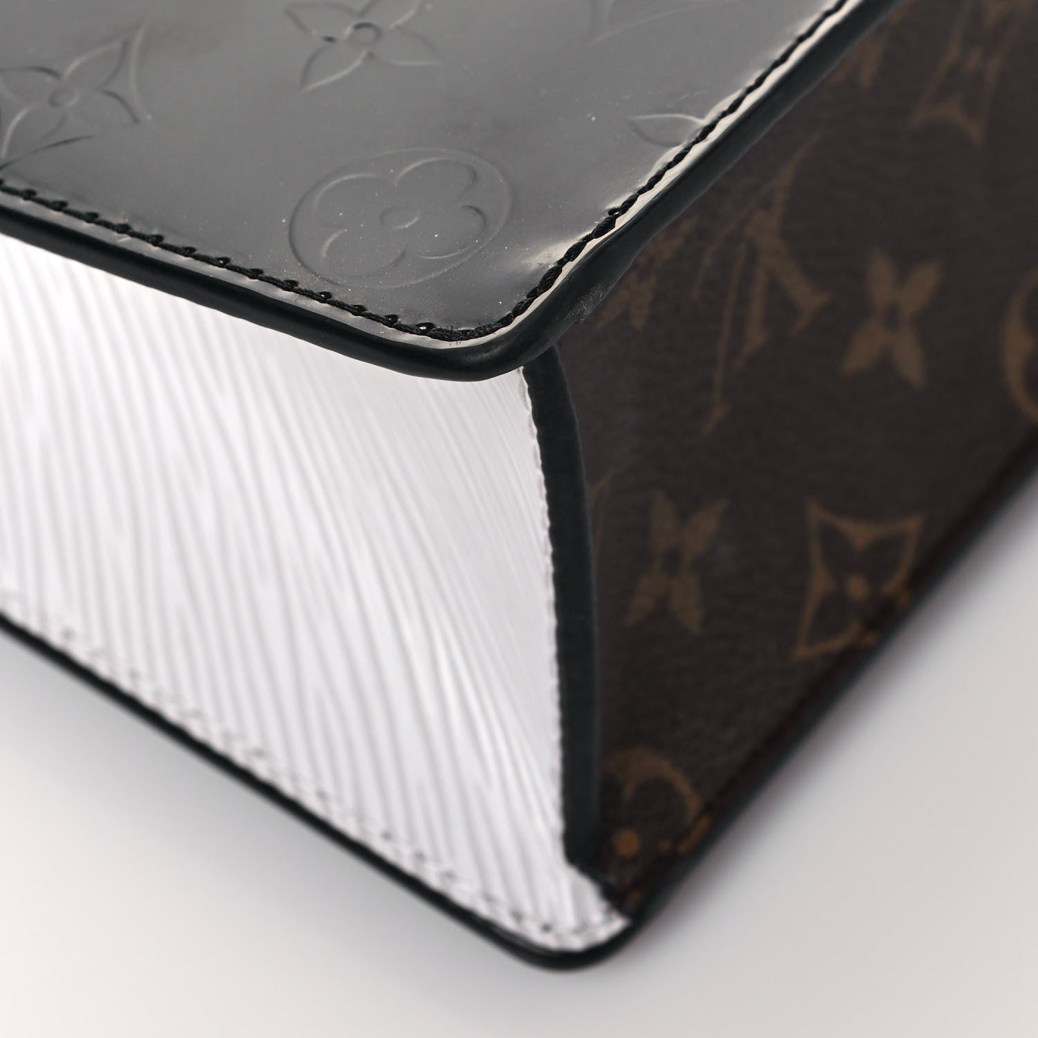 Louis Vuitton Vernis Epi Monogram Spring Street Black 10 of 15