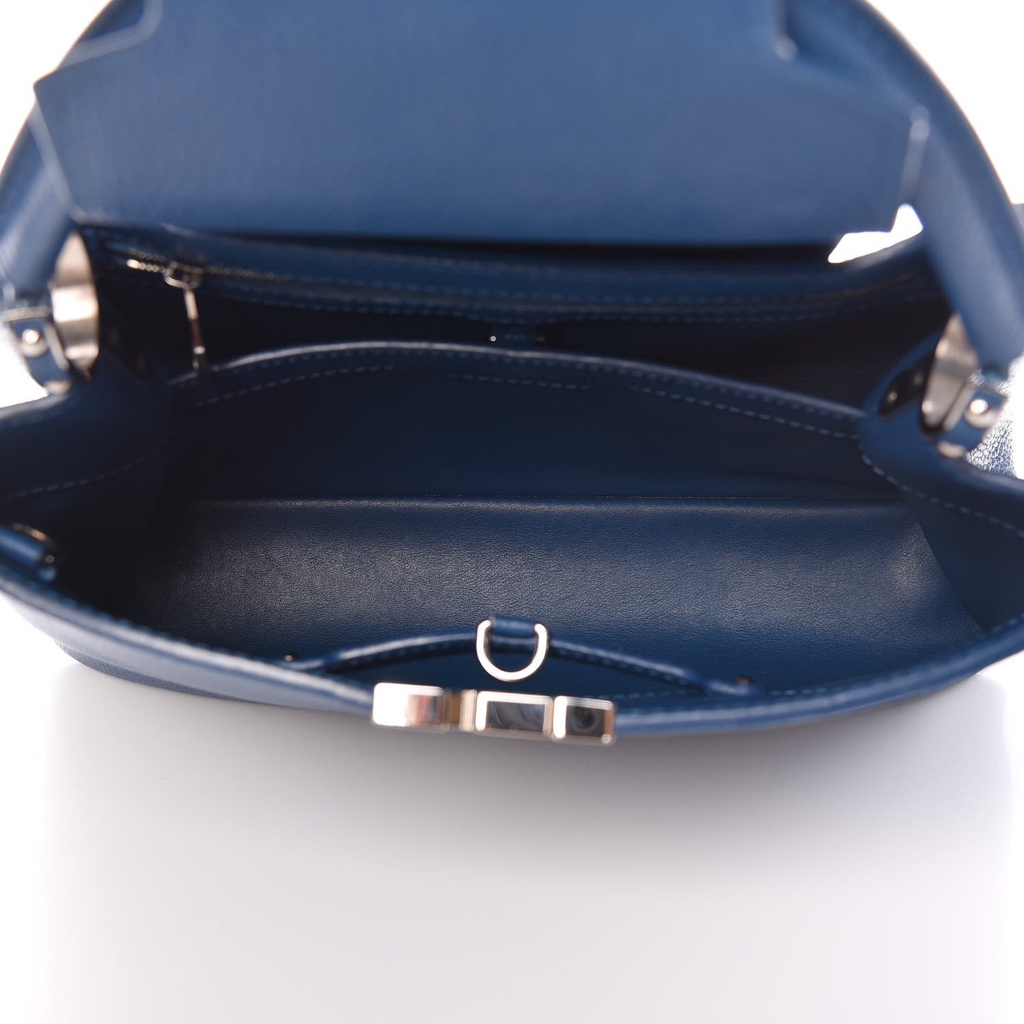 Taurillon Capucines PM Petrole Blue