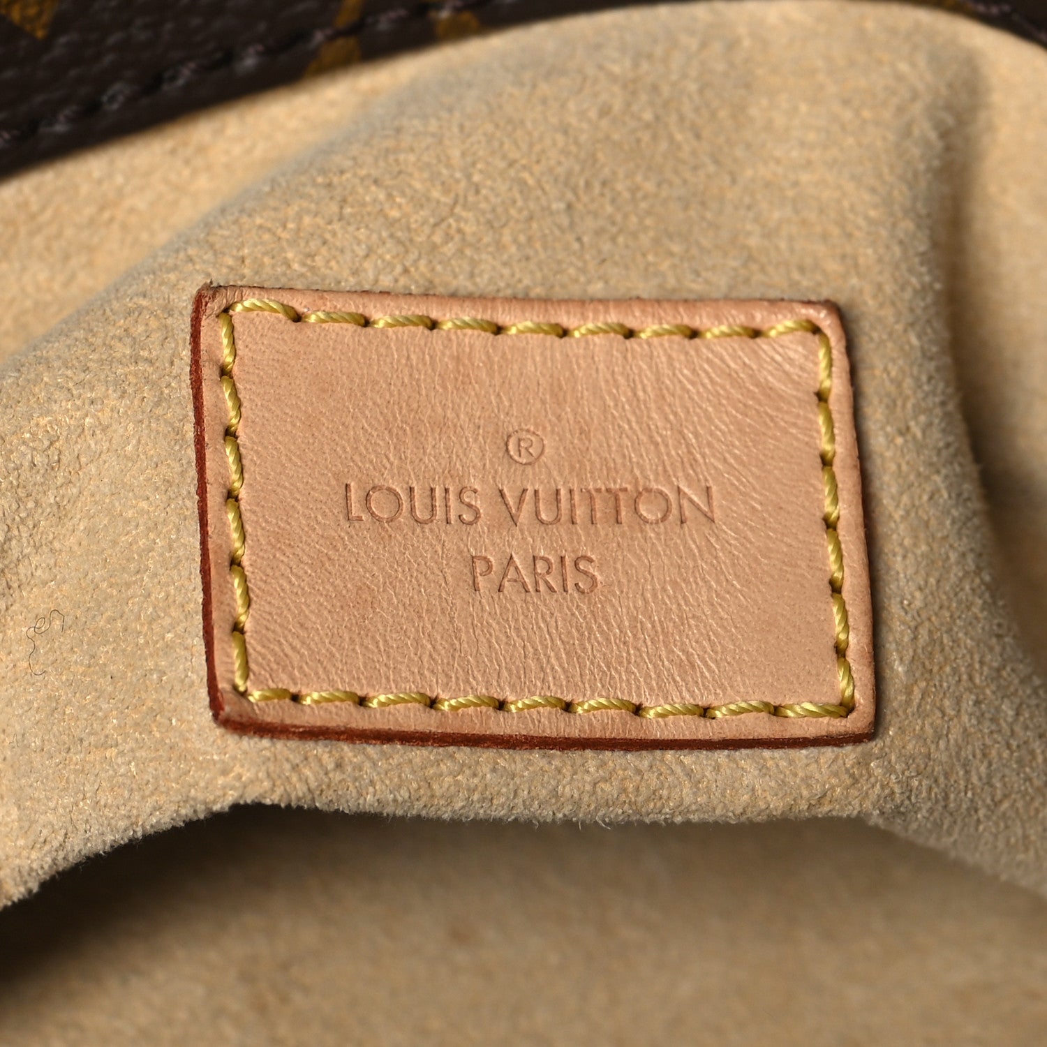 Louis Vuitton Monogram Artsy MM 6 of 17