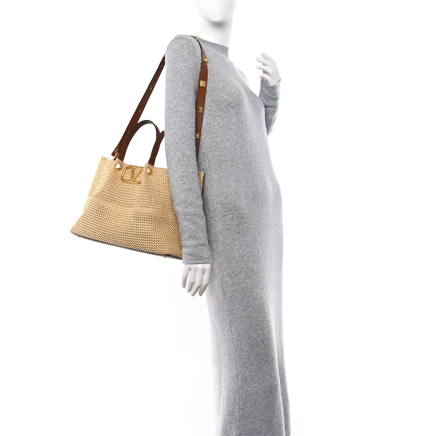 Raffia Grained Calfskin Medium Rockstud Vlogo Tote Naturale