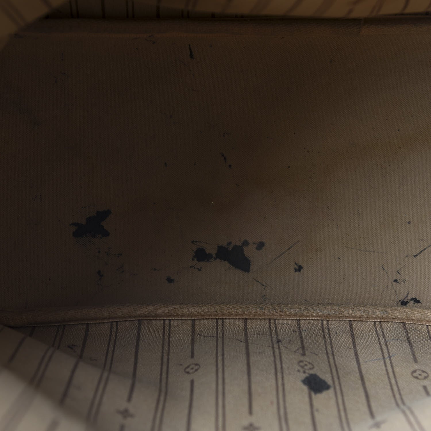 Louis Vuitton Monogram Neverfull MM 12 of 14
