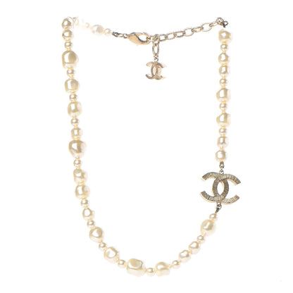 Chanel Graduated Pearl CC Short Necklace Gold 3 of 5