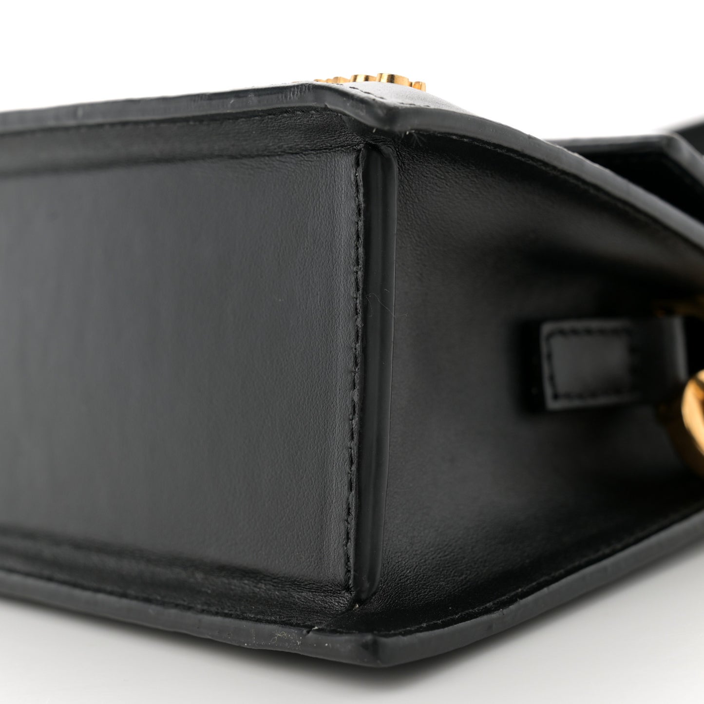 Smooth Calfskin Le Chiquito Noeud Black