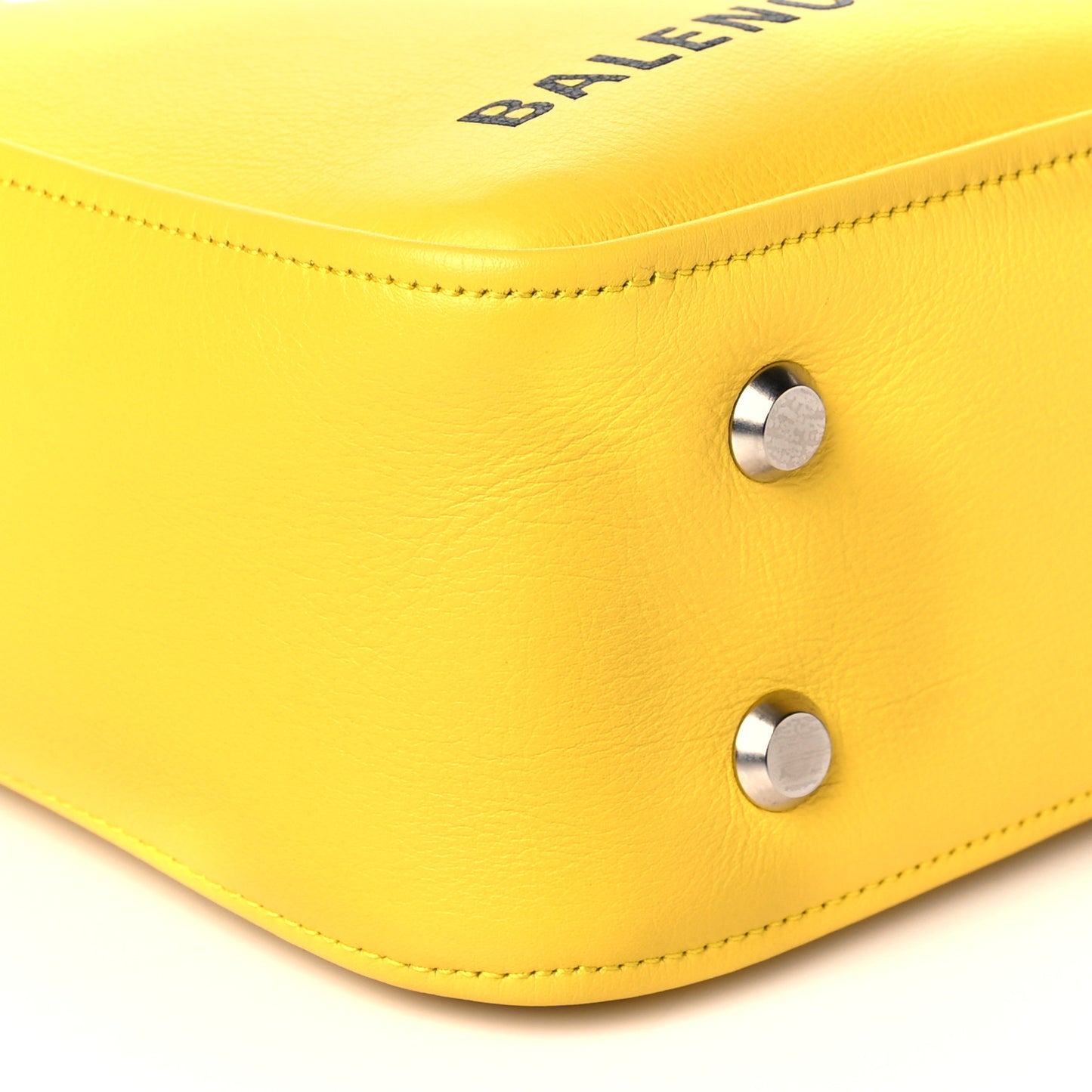 Shiny Day Calfskin Logo S Triangle Duffle Jaune Black