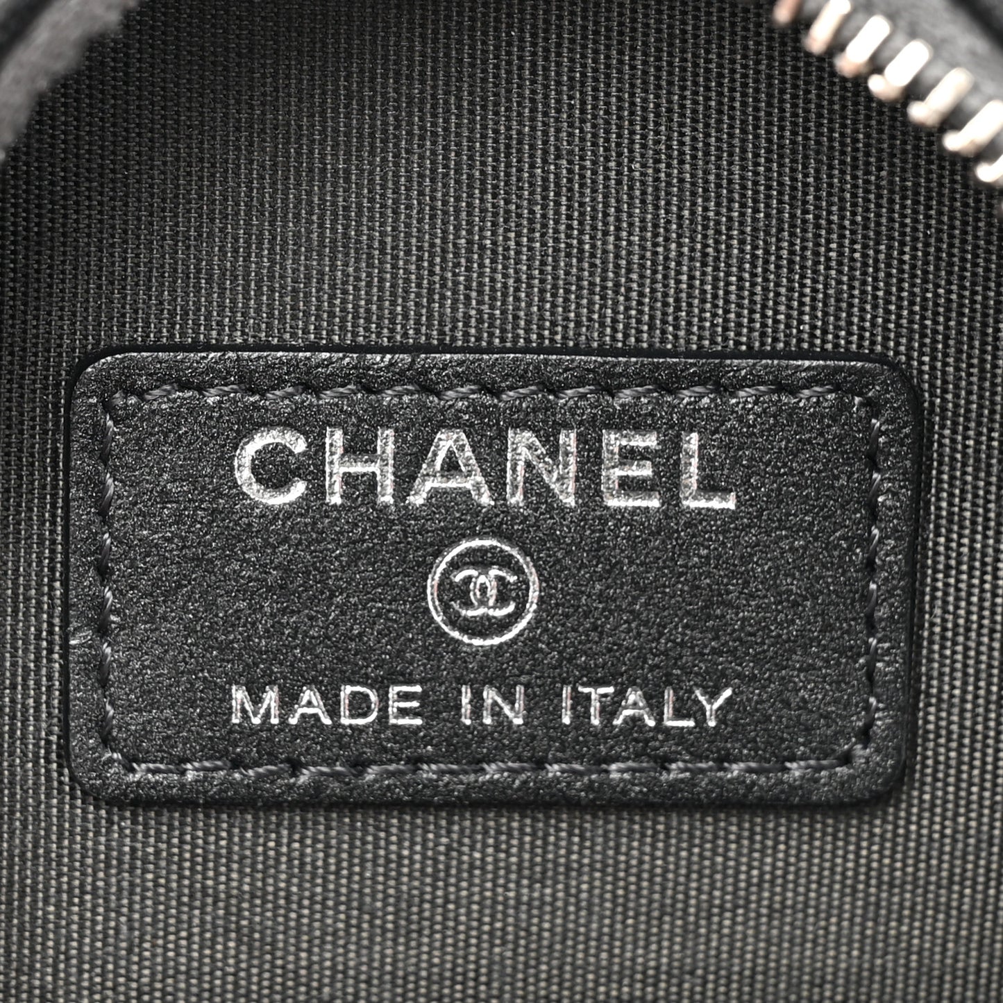 Goatskin Camellia Quilted Round Clutch With Chain Grey