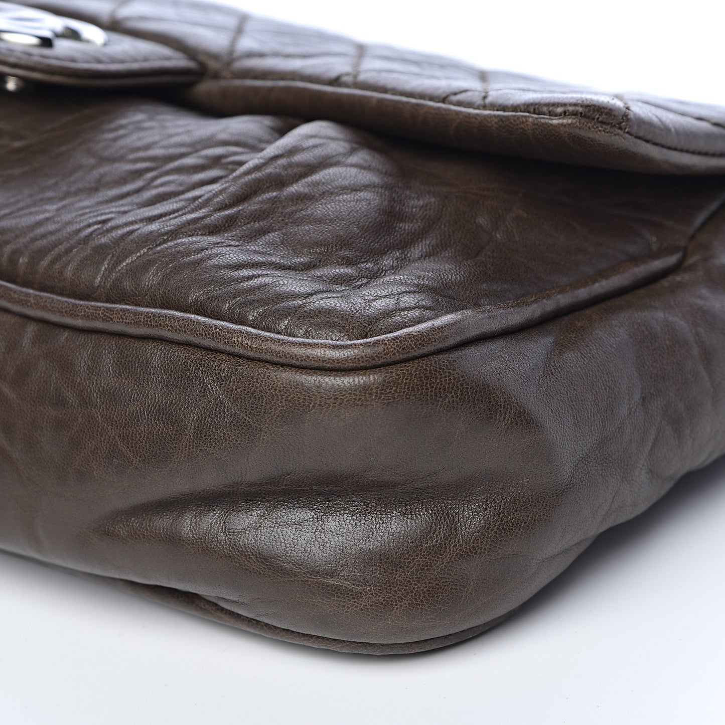 Distressed Lambskin Lady Braid Flap Brown