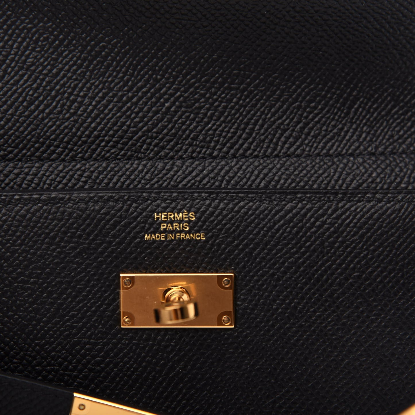 Epsom Medium Kelly Wallet Black