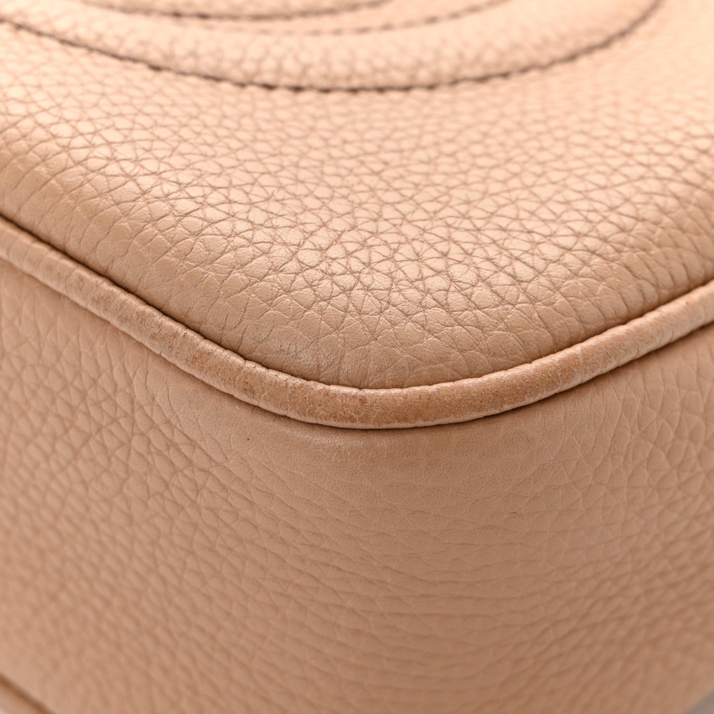 Pebbled Calfskin Small Soho Disco Bag Camelia