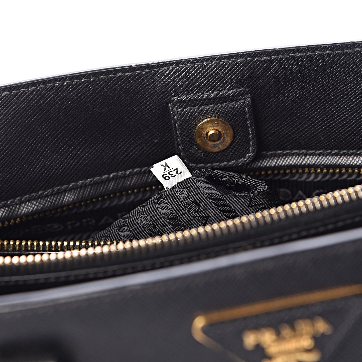 Saffiano Lux Medium Tote Black