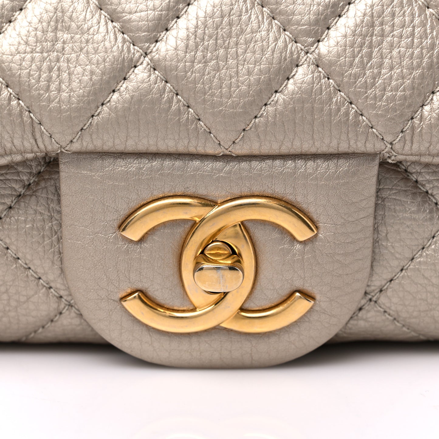 Metallic Calfskin Quilted XXL Travel Flap Bag Gold