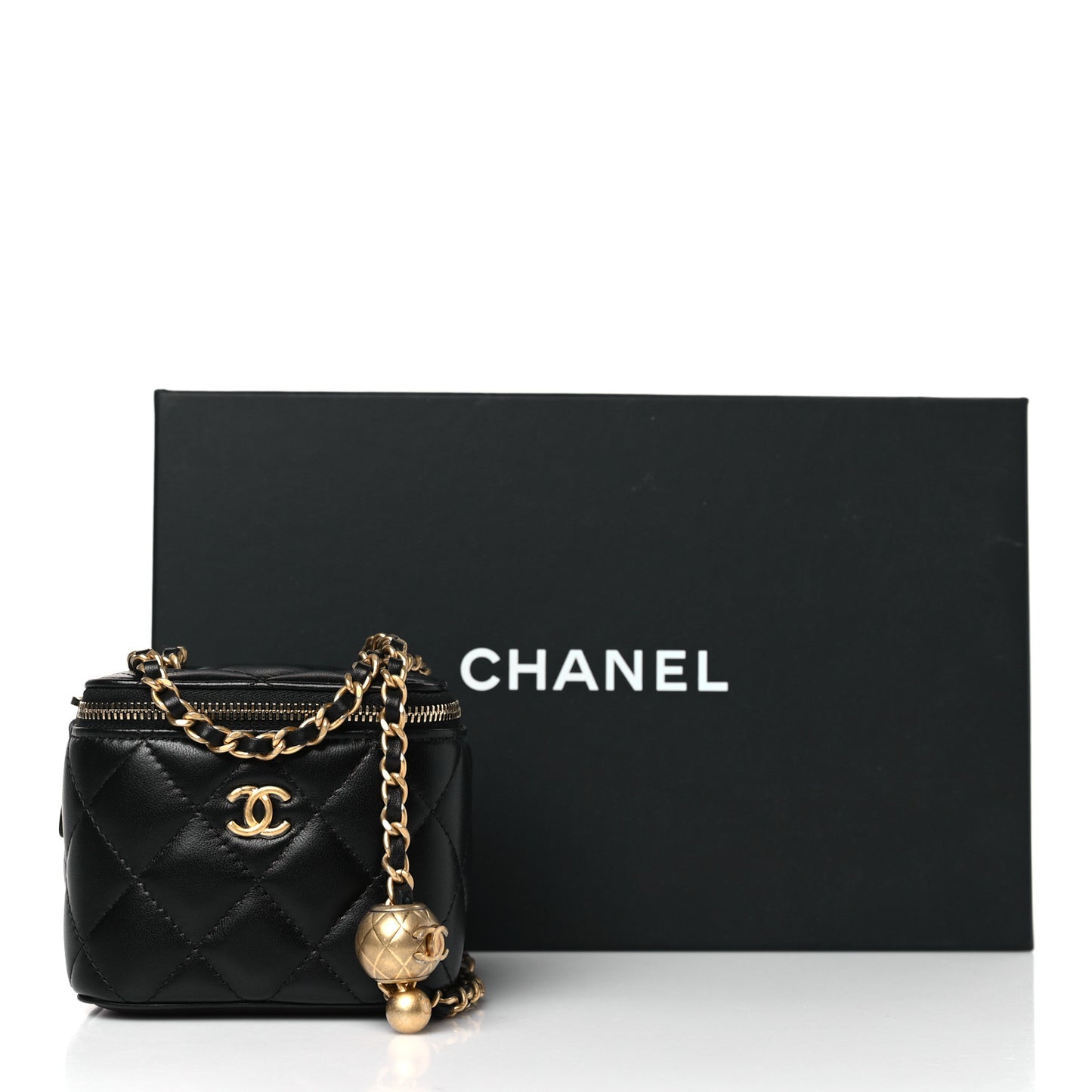 Lambskin Quilted Mini Pearl Crush Vanity Case With Chain Black