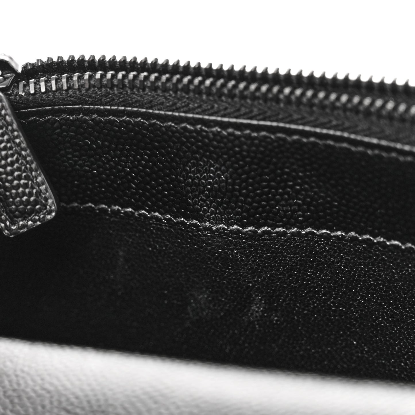 Grain De Poudre Matelasse Chevron Monochrome Monogram Envelope Chain Wallet Black