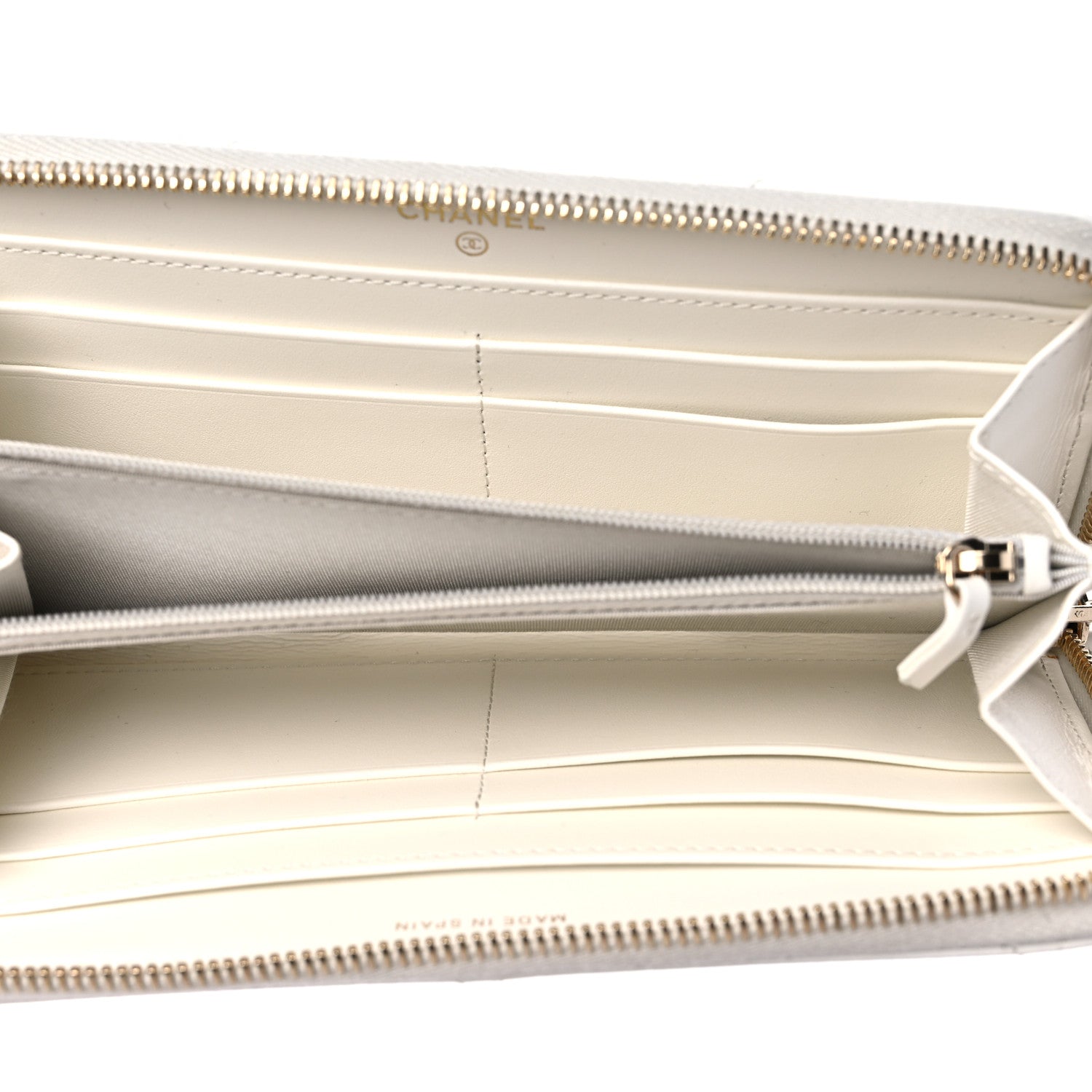 Chanel Shiny Goatskin Quilted 19 Long Zipped Around Wallet White 5 of 9