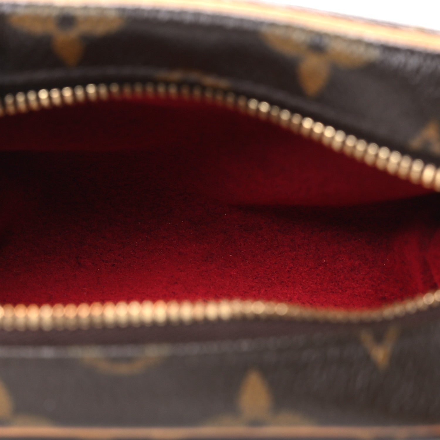 Louis Vuitton Monogram Wapity 5 of 10
