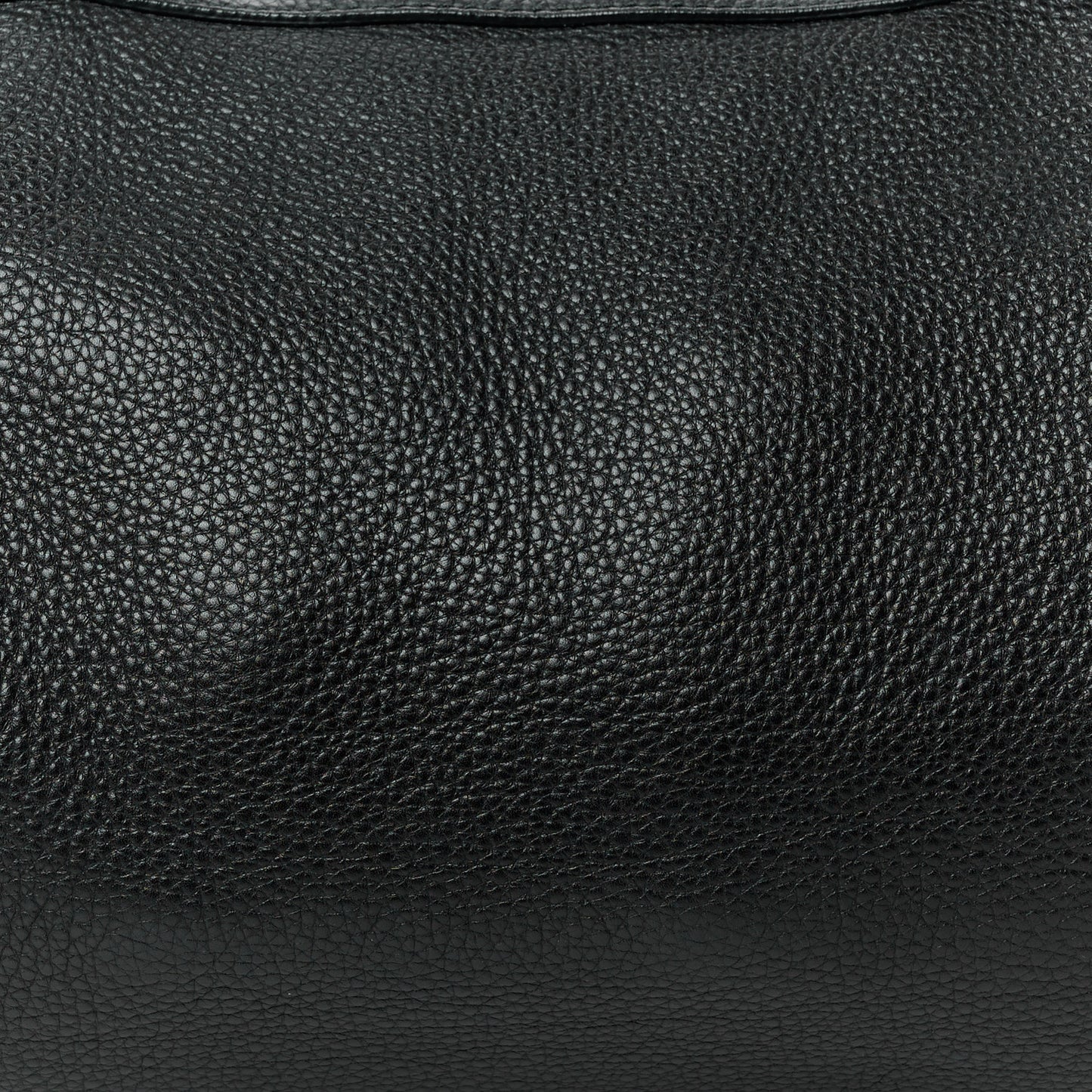 Pebbled Calfskin Medium Soho Boston Black