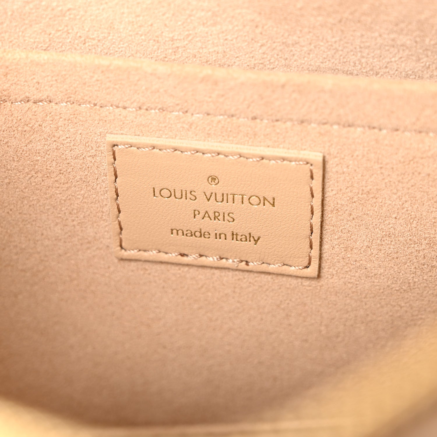 Louis Vuitton Lambskin Damier Quilt Troca MM Cashmere Beige 5 of 9