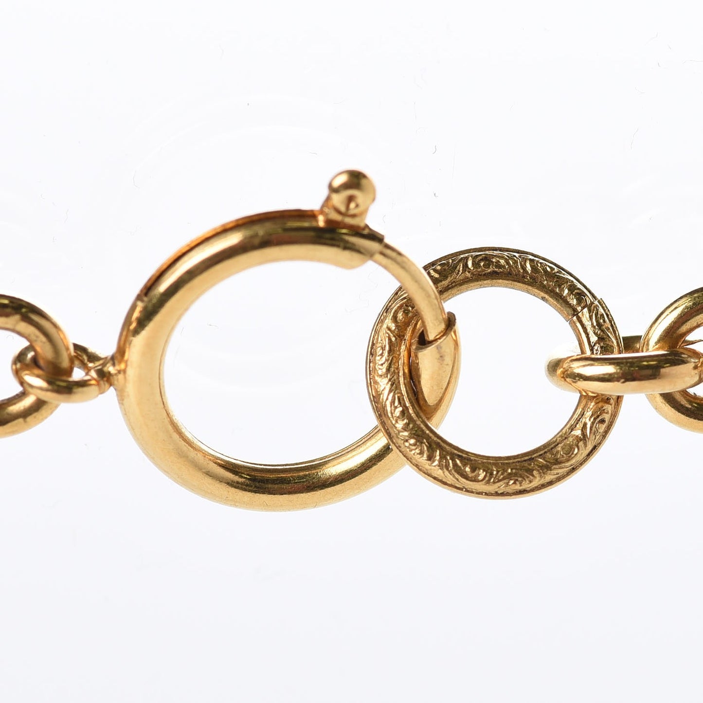 CC Chain Necklace Gold