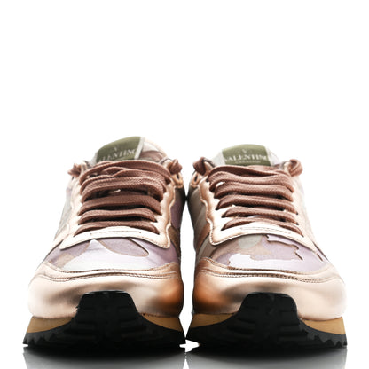 Valentino Garavani Metallic Nappa Suede Camouflage Womens Rockrunner Sneakers 39 Multicolor 2 of 11