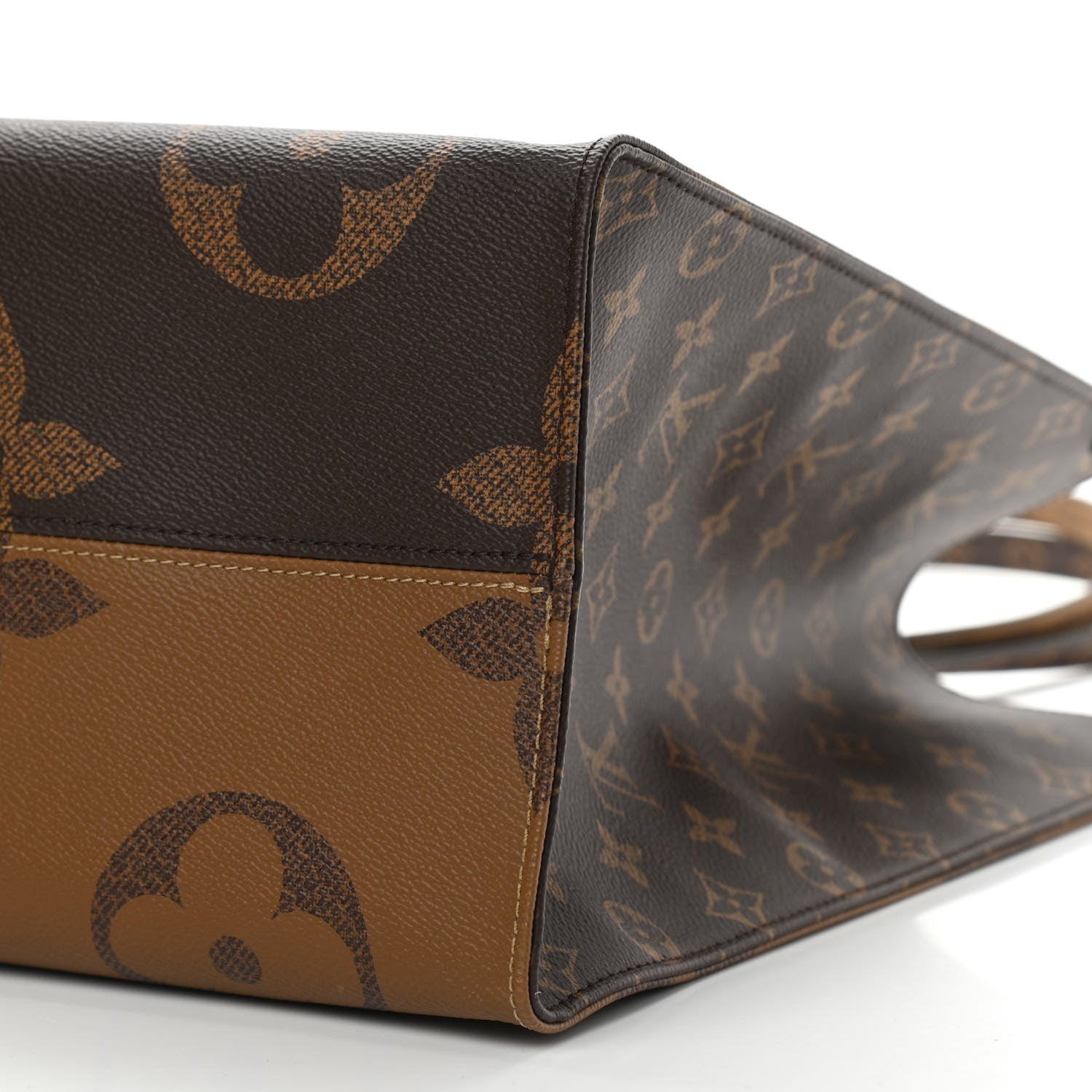 Louis Vuitton Reverse Monogram Giant Onthego GM 11 of 11