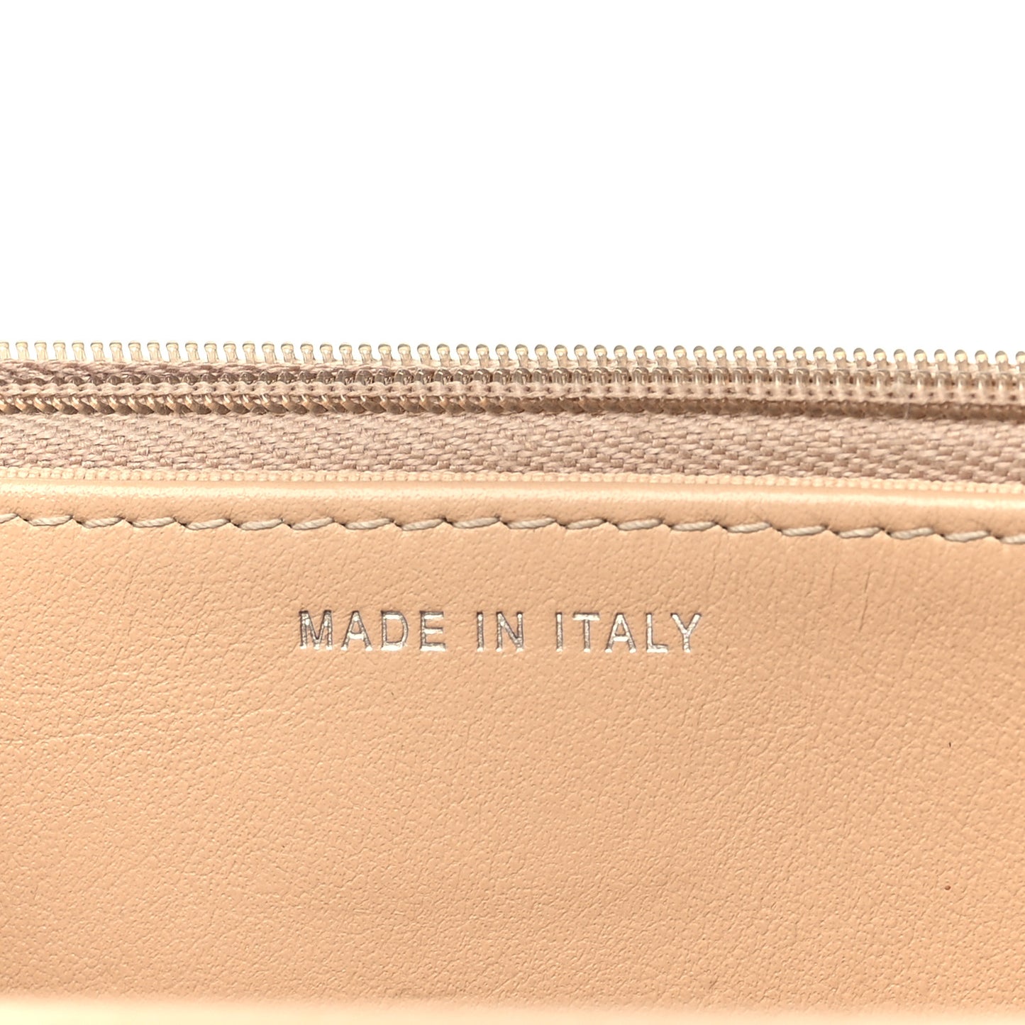 Caviar Quilted Wallet on Chain WOC Beige