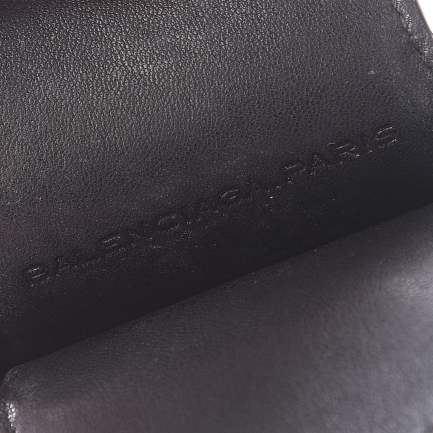 Agneau Classic Hardware Smart Phone Pouch Black