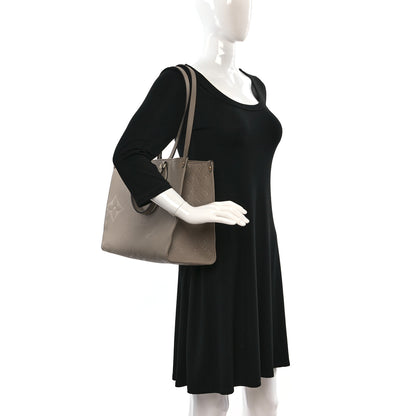 Louis Vuitton Empreinte Monogram Giant Onthego MM Tourterelle 2 of 7