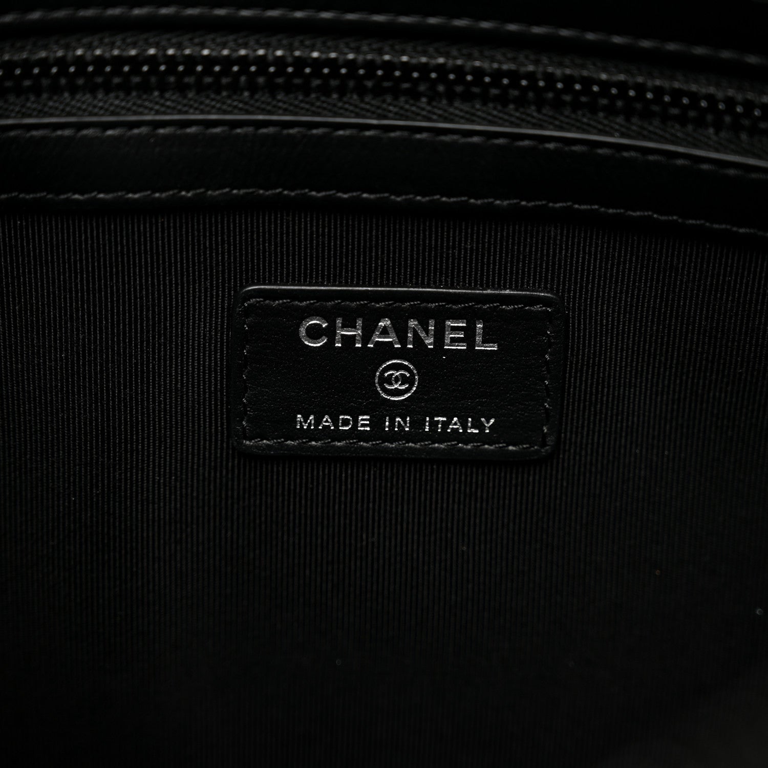 Chanel Crumpled Calfskin Quilted Medium Cosmetic Case So Black 6 of 7