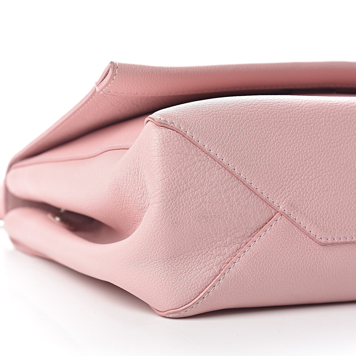 Soft Calfskin Lockme II Top Handle Rose Ballerine