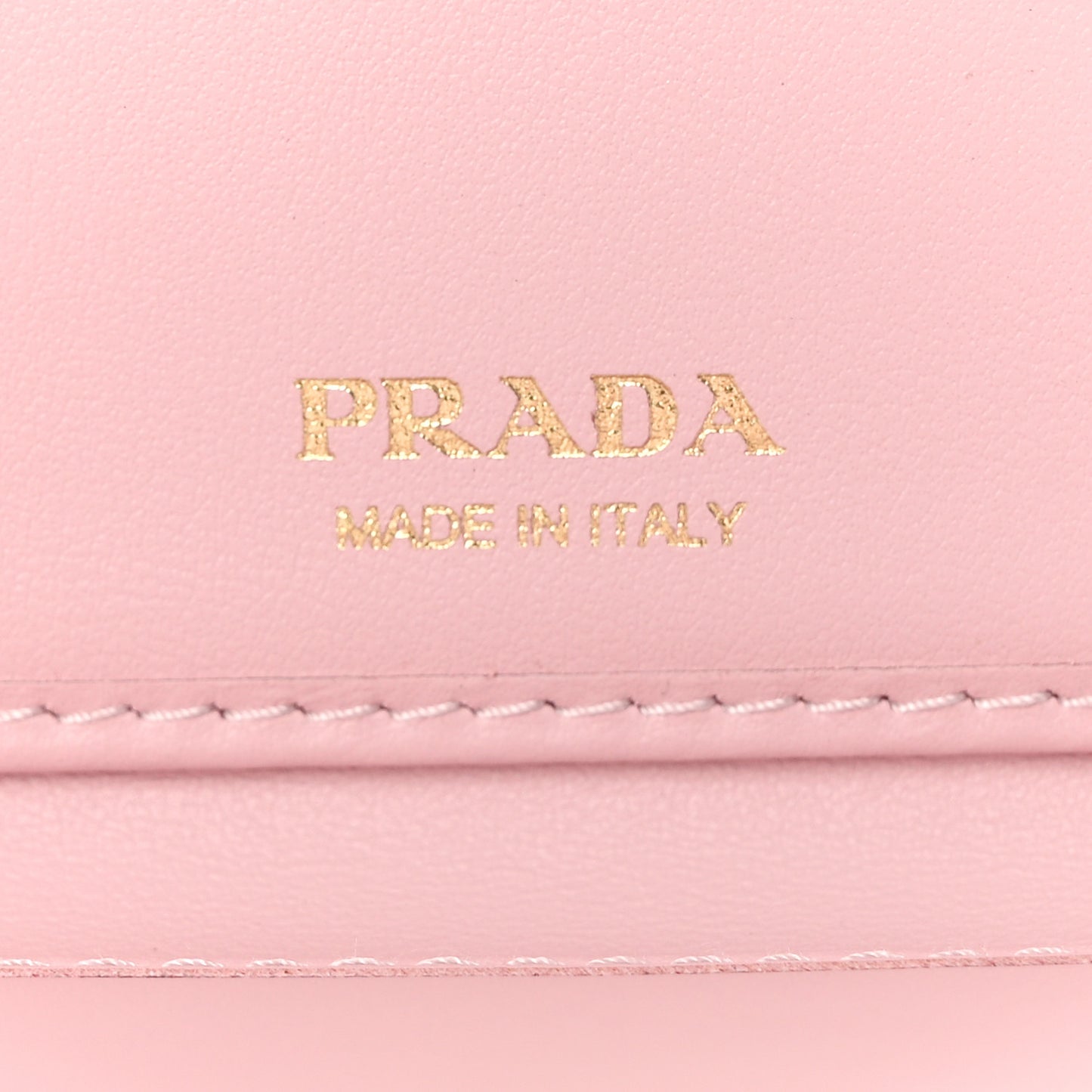 Saffiano Small Triangle Wallet Alabastro