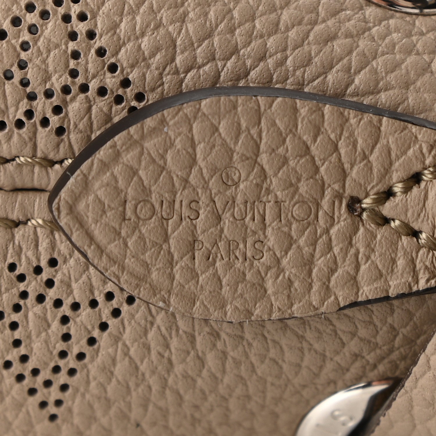 Louis Vuitton Mahina Bella Galet 6 of 11
