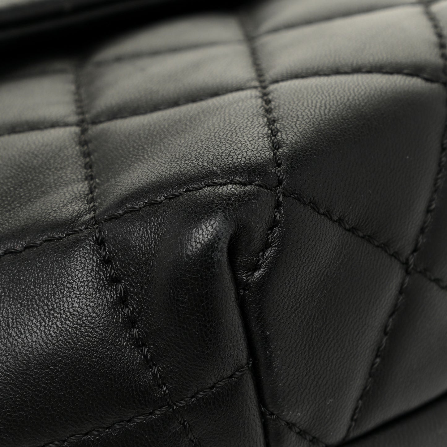 Lambskin Quilted Large Daily Supple Flap Black