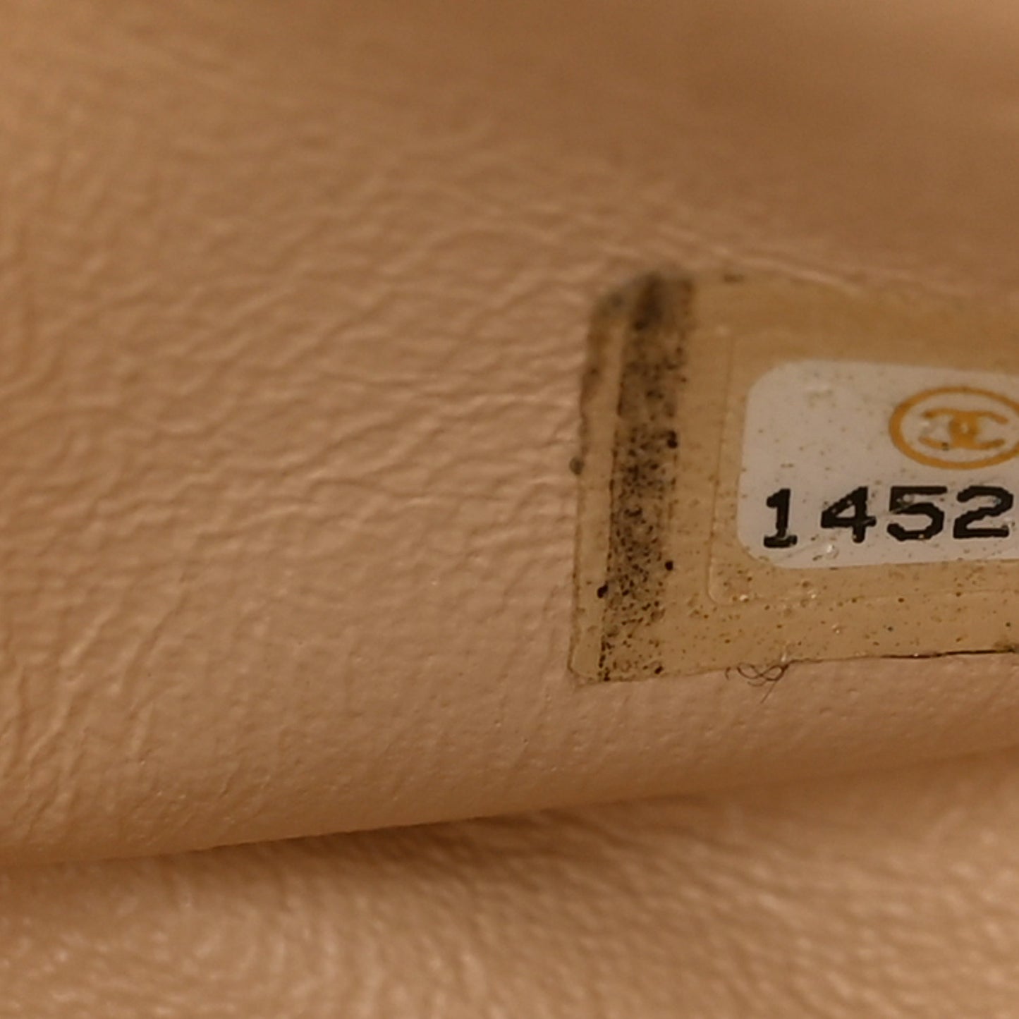 Caviar Quilted Jumbo Double Flap Beige Clair