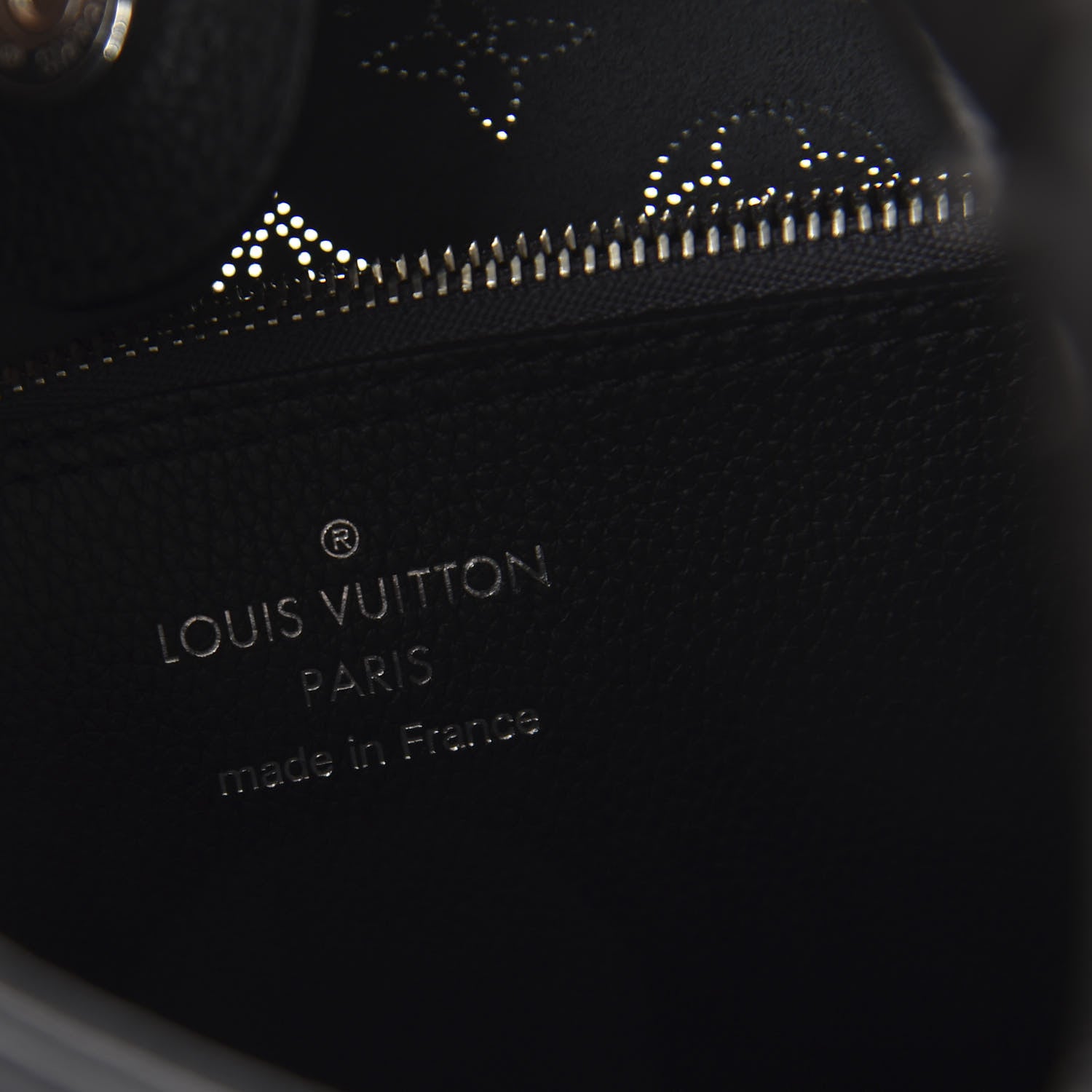 Louis Vuitton Mahina Carmel Hobo Black 8 of 10