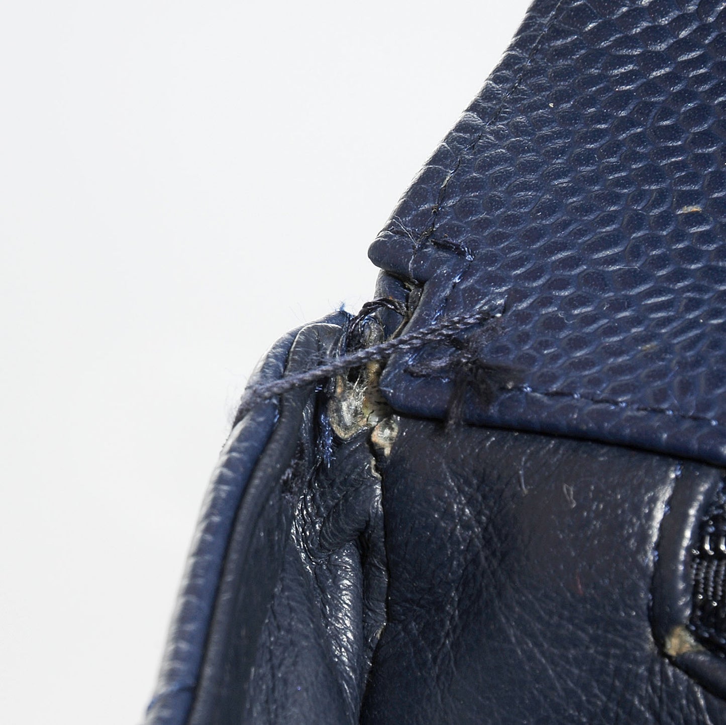 Caviar Maxi Single Flap Dark Blue