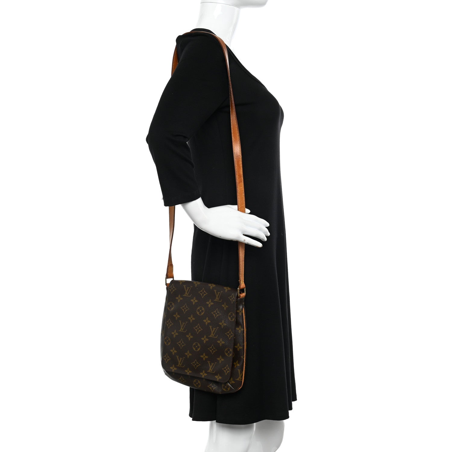 Louis Vuitton Monogram Musette Salsa Long Strap 2 of 15