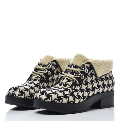 Gucci Optical Tweed Faux Shearling Houndstooth Victor Lace Up Ankle Boots 38 White Black 3 of 8