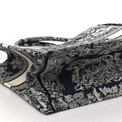 Christian Dior Canvas Embroidered Large Dioriviera Toile De Jouy Reverse Book Tote Blue 8 of 9