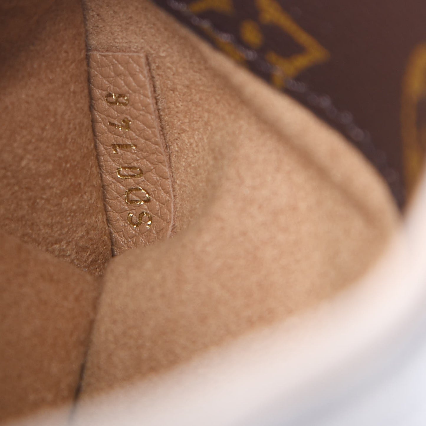 Monogram Pallas Sesame