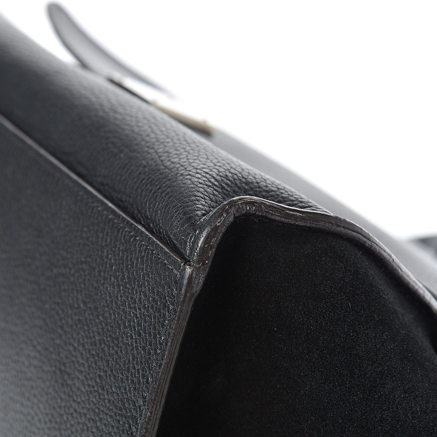 Drummed Calfskin Suede Medium Trapeze Black